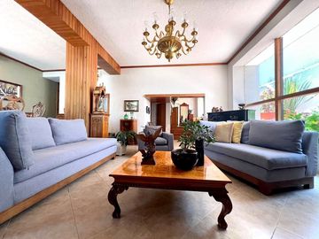 CASA, RESIDENCIA VENTA EN LA COLONIA SEATTLE, ZAPOPAN