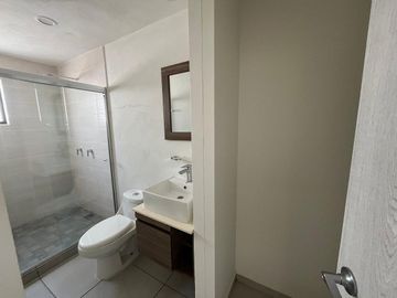 Casa en Renta – Coto Luxemburgo, Capital Sur Querétaro