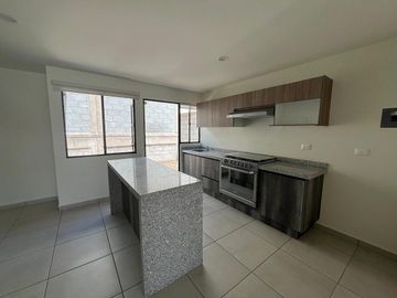 Casa en Renta – Coto Luxemburgo, Capital Sur Querétaro