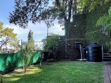 Oportunidad de Inversión: Propiedad Multiuso 2 Casas y amplio estacionamiento