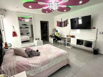 VENTA DE CASA EN JARDIN REAL DENTRO DEL COTO 8 ZAPOPAN JAL