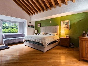 Venta casa con seguridad en Bosque de las Lomas