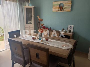 VENTA CASA FRACCIONAMIENTO HACIENDA LA GLORIA CON TERRENO EXCEDENTE