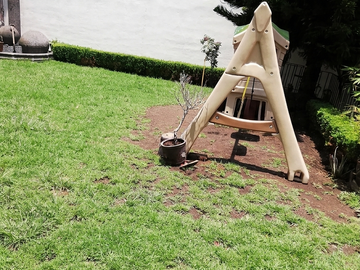 RESIDENCIA DE LUJO EN VENTA CON ELEVADOR, ROOF GARDEN, PANELES SOLARES Y VISTA P