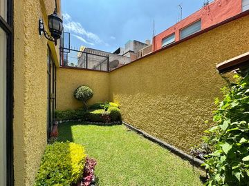 Casa en venta en Calle K, Colonia Educación, Coyoacán CDMX