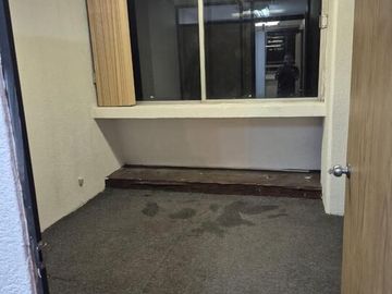OFICINA A UNOS PASOS DEL EX TOREO DE 4 CAMINOS