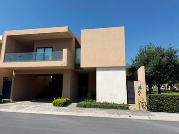 CASA EN RENTA BIOMA RESIDENCIAL MONTERREY