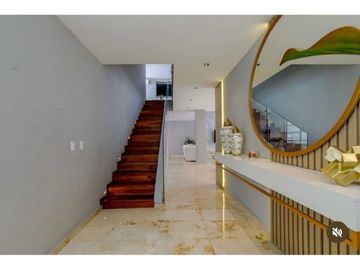 Venta Lujosa casa sector Castellana Barranquilla 194