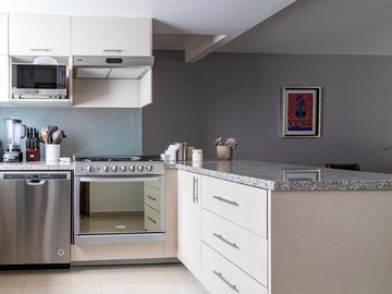 Venta, departamento con terraza  a 5 minutos de Santa Fe