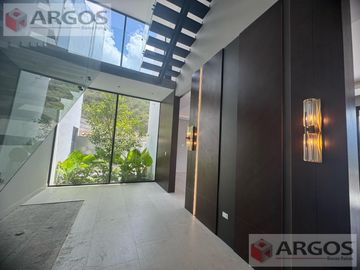 CASA EN VENTA EN CASTAÑOS DEL VERGEL