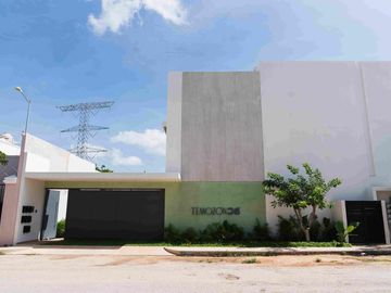 Casa en venta en Temozon Norte 36