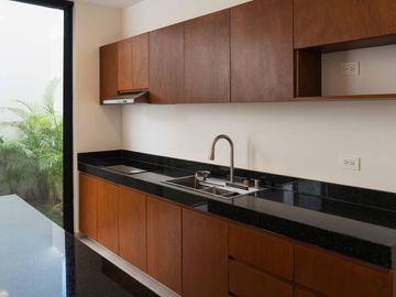 Casa en venta en Temozon Norte 36