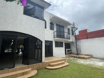 Casa en Santa Cruz Otzacatipan, Toluca