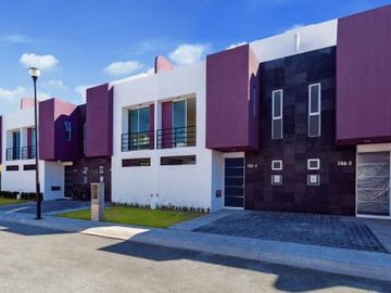 Casa en Av. Antonio Pliego, San Miguel Zinacantepec