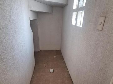 VENTA DE CASA EN FRACCIONAMIENTO HACIENDA SANTA CLARA EN LERMA