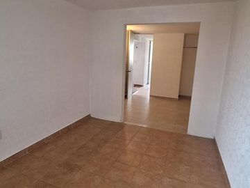 VENTA DE CASA EN FRACCIONAMIENTO HACIENDA SANTA CLARA EN LERMA
