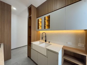 CASA EN PUNTO LOMAS CON ALBERCA