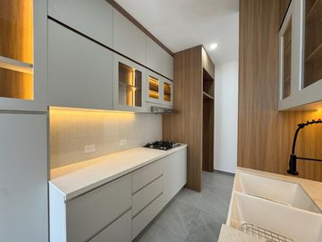 CASA EN PUNTO LOMAS CON ALBERCA