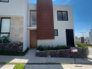 Casa - Fraccionamiento Nuevo Refugio