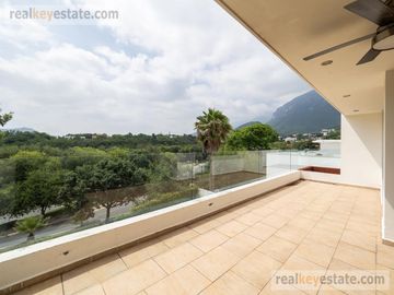 Casa en Venta en Sierra Alta, Monterrey, Nuevo León.