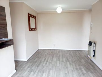 VIVABIEN PROPIEDADES VENDE DEPARTAMENTO EN LAGO ZENTENO
