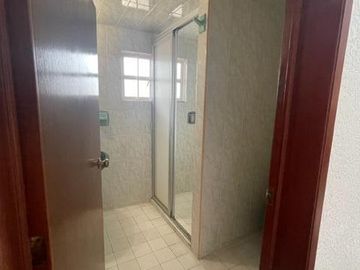 CASA AMUEBLADA EN RENTA EN TOLUCA DE 5 REC, FACTURABLE