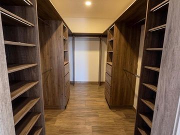 PENTHOUSE EN RENTA EN TORRE RIO CON CELDAS