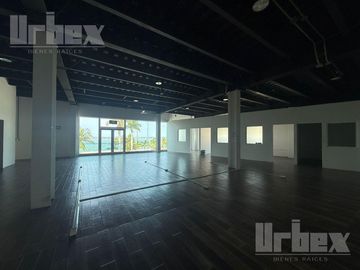 ¡LOCAL PARA OFICINAS ADMINISTRATIVAS EN ÁREA AH KIM PECH, CAMPECHE!
