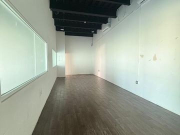 ¡LOCAL PARA OFICINAS ADMINISTRATIVAS EN ÁREA AH KIM PECH, CAMPECHE!