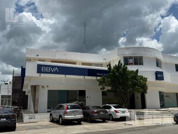 AMPLIO LOCAL EN RENTA EN ZONA AH KIM PECH, CAMPECHE