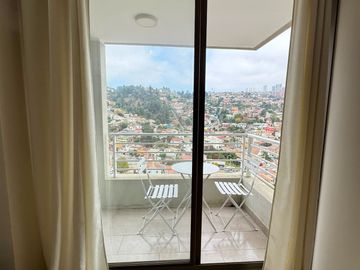 Se Arrienda Departamento Amoblado en Viña del Mar