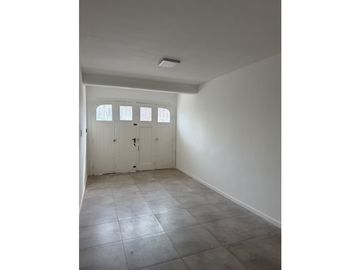 CHALET PH 4 AMBIENTES RECICLADO A NUEVO C/ GARAGE - 14 DE JULIO 1066
