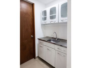 CABRERA OFICINA ARRIENDO 215 MT2