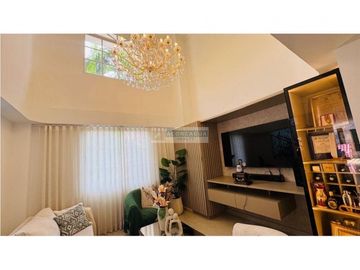 Casa en Conjunto en venta en Villa Santos con piscina privada