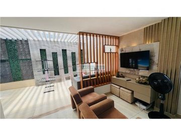 Casa en Conjunto en venta en Villa Santos con piscina privada