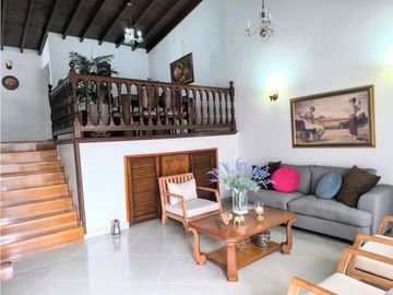 (V.I) CASA EN VENTA UBICADA EN EL BARRIO SIMON BOLIVAR