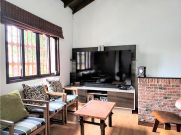 (V.I) CASA EN VENTA UBICADA EN EL BARRIO SIMON BOLIVAR