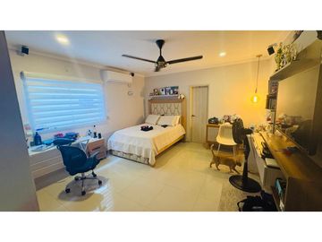SE VENDE CASA INDEPENDIENTE REMODELADA EN EL TABOR TRADICIONAL