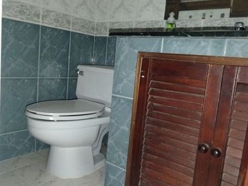 hermosa casa, construcción antisismica,excelente  ubicacion en conjunto residencial,sector con mucha arbolizacion, cerca a vía principal
