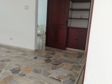 hermosa casa, construcción antisismica,excelente  ubicacion en conjunto residencial,sector con mucha arbolizacion, cerca a vía principal