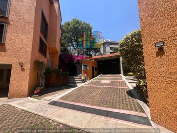 Casa en venta en CDMX dentro de Condominio
