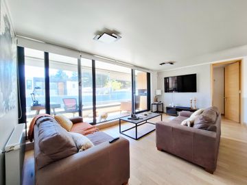 VENTA CASA 4 DORMITORIOS 2 EN SUITE BOSQUES DE MONTEMAR