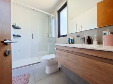 VENTA CASA 4 DORMITORIOS 2 EN SUITE BOSQUES DE MONTEMAR