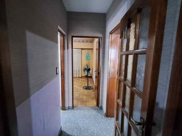 VENTA CASA EN ESQUINA CON GALPON.