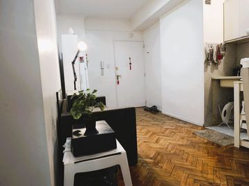 DEPARTAMENTO FRENTE A PARQUE LAS HERAS.BALCON