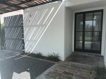 VENTA CASA ESTRENAR MANZANARES PILAR B SANTA CLARA