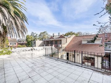 Venta,  casa en las Lomas de San Isidro.