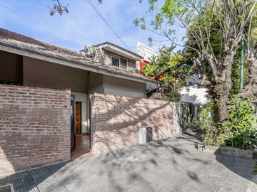 Venta,  casa en las Lomas de San Isidro.