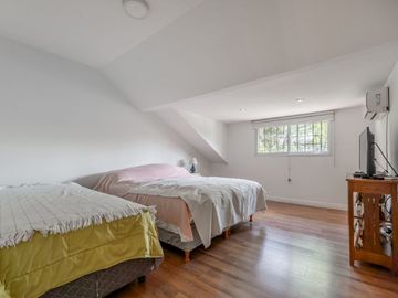 Venta,  casa en las Lomas de San Isidro.