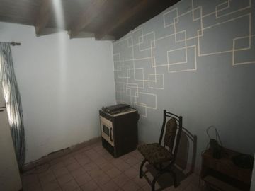 Casa Esquina 80m² Cubiertos - Gustavo André